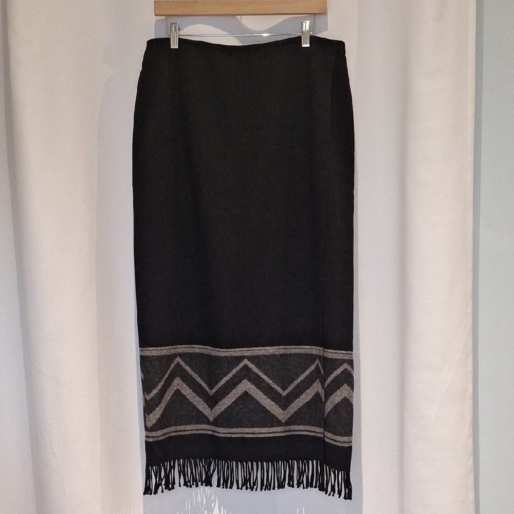 Jones New York Country Midi Elegant Black Fringe Skirt